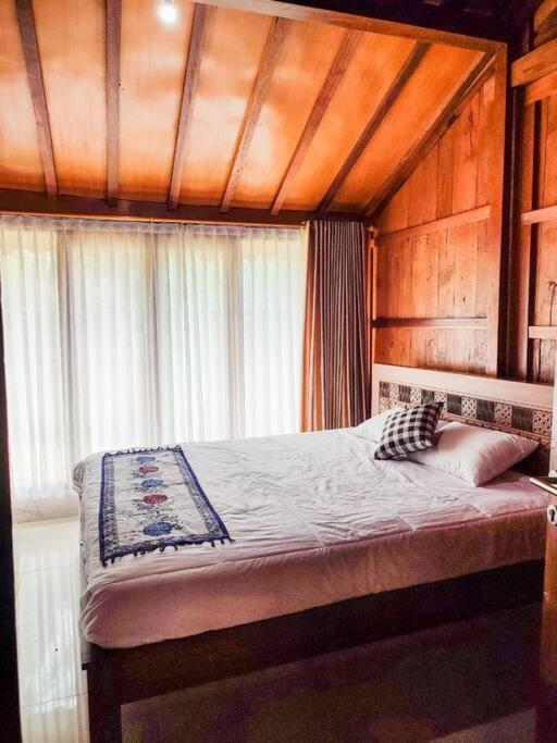 Ndalem Arsita Villa Yogyakarta Exteriör bild